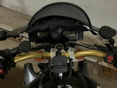 2005 Aprilia Tuono 1000, чёрный, 550000 рублей, вид 5
