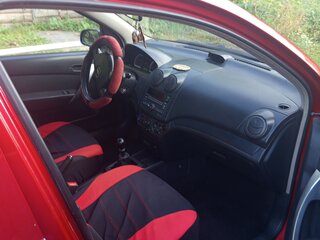 2010 Chevrolet Aveo I Рестайлинг, красный, 390000 рублей, вид 4