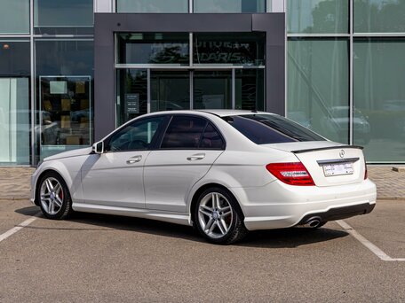 2011 Mercedes-Benz C-Класс 180 BlueEFFICIENCY III (W204) Рестайлинг, белый, 1295000 рублей, вид 4