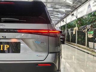 2025 Toyota bZ3X 58.3 kWh, серый, 2360000 рублей, вид 5