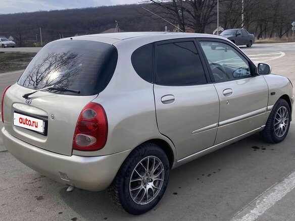 2002 Toyota Duet, серый - вид 5