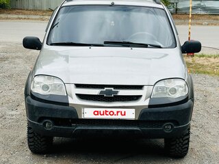 2010 Chevrolet Niva I Рестайлинг, серый, 550000 рублей, вид 1