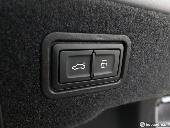 2023 Audi A8 Long 50 TDI IV (D5) Рестайлинг, серебристый, 9426196 рублей - вид 24
