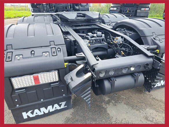 2026 КамАЗ 65659, белый - вид 7