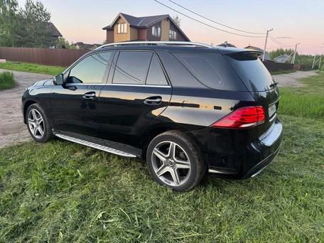 2017 Mercedes-Benz GLE 300 I (W166), чёрный, 3650000 рублей, вид 5