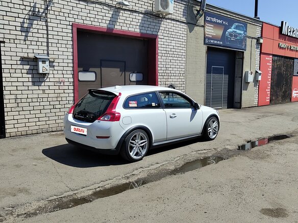 2011 Volvo C30 I Рестайлинг, белый, 800000 рублей - вид 15
