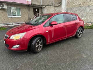 2010 Opel Astra J, красный, 530000 рублей, вид 1