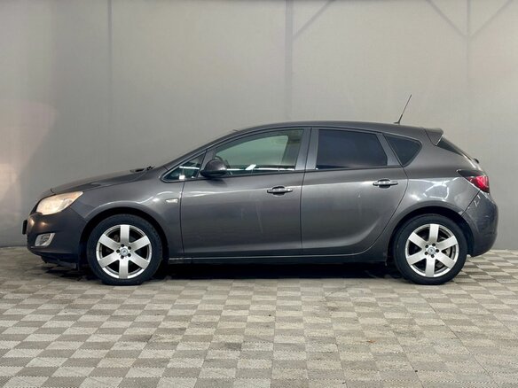 2011 Opel Astra J, серый, 599000 рублей - вид 1
