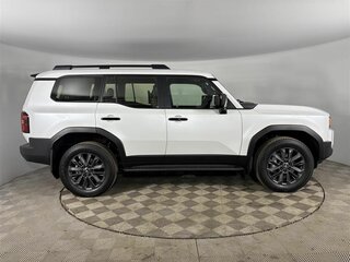 2026 Toyota Land Cruiser Prado 250 Series, белый, 12100000 рублей, вид 4