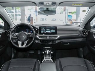 2026 Kia K3 II (China Market) Рестайлинг, белый, 2280000 рублей, вид 3