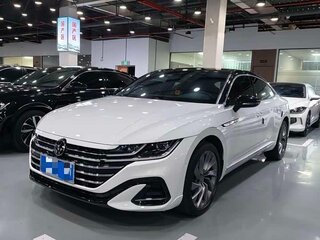 2024 Volkswagen Passat CC 380 TSI II Рестайлинг, белый, 2809684 рублей, вид 1