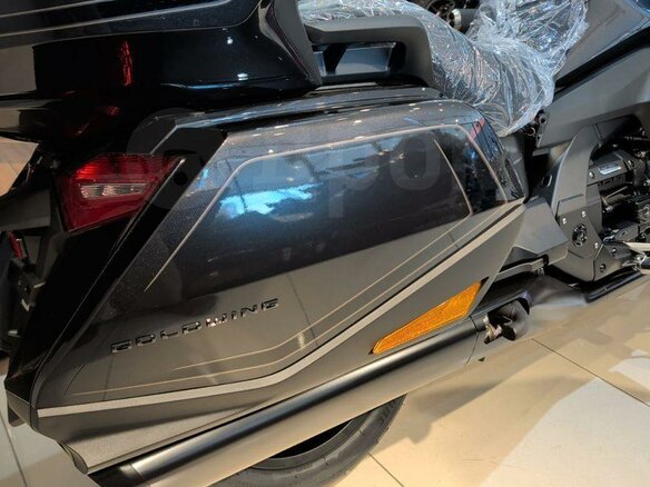 2026 Honda GL 1800 Gold Wing, серый, 3400000 рублей - вид 4
