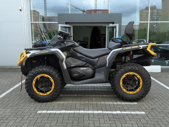 2024 BRP Can-Am Outlander Max XT 1000R, чёрный, 1563000 рублей - вид 1