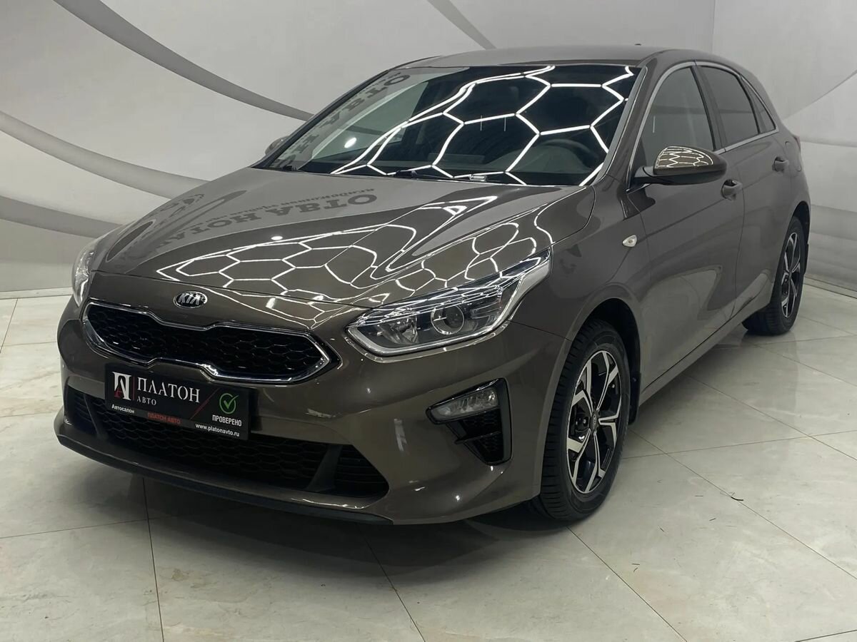 Открыть фотографии: Kia Ceed III
