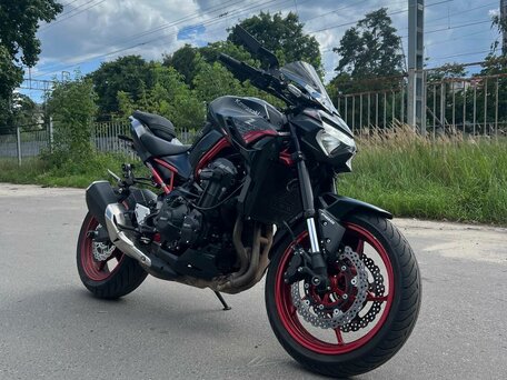2021 Kawasaki Z 900, чёрный, 850000 рублей, вид 1