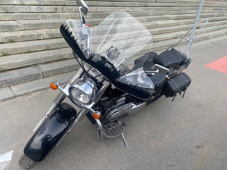 2010 Suzuki Intruder VL 400 Classic, чёрный, 385000 рублей, вид 3
