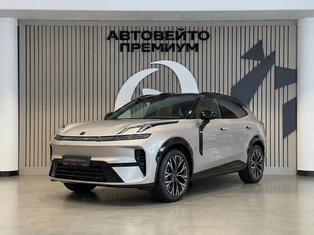 2026 Lynk & Co 08 EM-P 38.2 kWh I Рестайлинг, серебристый, 6300000 рублей, вид 1
