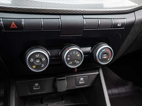 2024 Lada (ВАЗ) Vesta SW I Рестайлинг (NG), белый, 1485000 рублей - вид 12
