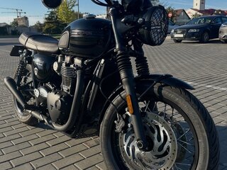 2023 Triumph Bonneville T120, чёрный, 1027349 рублей, вид 1