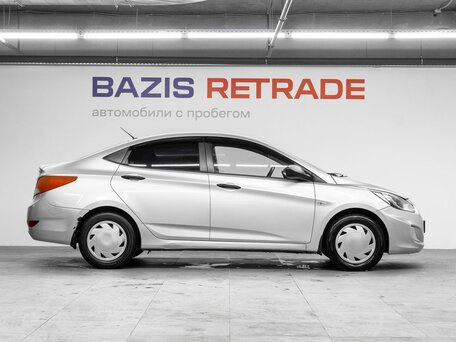 2013 Hyundai Solaris I, серый, 689000 рублей, вид 4