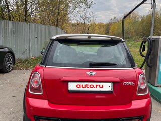 2011 Mini Hatch Cooper S II (R56) Рестайлинг, красный, 900000 рублей, вид 3