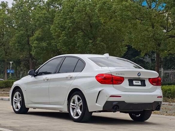 2023 BMW 1 серии 120i III (F52) Рестайлинг, белый, 1710001 рублей - вид 6