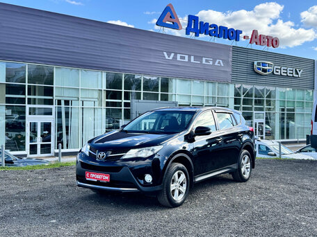 Toyota RAV4 IV (XA40)