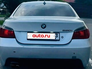 2003 BMW 5 серии 520i V (E60/E61), серебристый, 1200000 рублей, вид 4