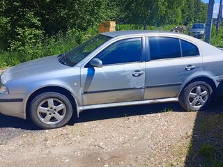 2002 Skoda Octavia I (A4) Рестайлинг, серебристый, 150000 рублей, вид 5
