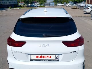 2021 Kia Ceed III Рестайлинг, белый, 1650000 рублей, вид 5