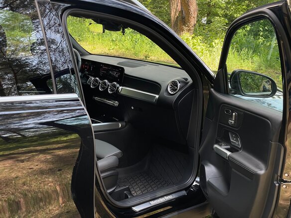 2024 Mercedes-Benz GLB 250 I (X247) Рестайлинг, чёрный, 3500000 рублей - вид 6