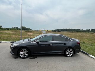 2017 Hyundai Sonata VII (LF) Рестайлинг, серый, 1400000 рублей, вид 4