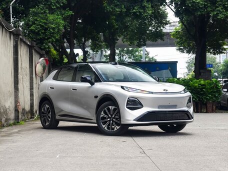 2026 Changan Qiyuan Q05 51.9 kWh II, серебристый, 2200008 рублей, вид 1