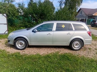 2009 Opel Astra H Рестайлинг, серебристый, 350000 рублей, вид 2