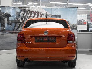 2018 Volkswagen Polo V Рестайлинг, оранжевый, 1149000 рублей, вид 5