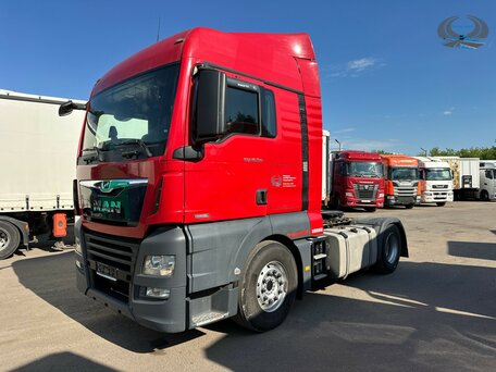 2020 MAN TGX, красный, 8500000 рублей, вид 1