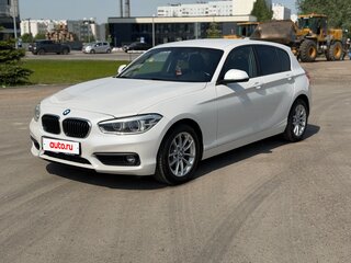 2017 BMW 1 серии 118i II (F20/F21) Рестайлинг 2, белый, 1550000 рублей, вид 1