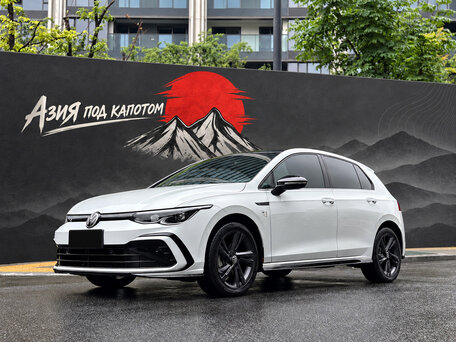 2023 Volkswagen Golf VIII, белый, 1920000 рублей, вид 1