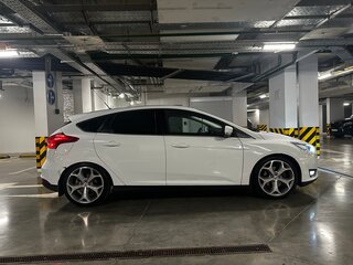 2016 Ford Focus III Рестайлинг, белый, 750000 рублей, вид 3