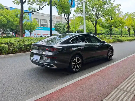2023 Volkswagen Lamando L II, серый, 1790004 рублей, вид 5