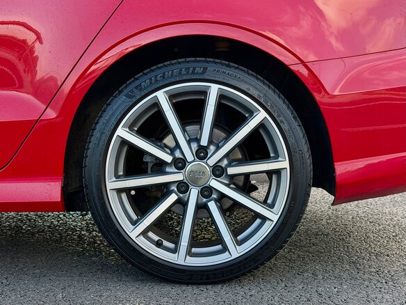 2018 Audi A3 III (8V) Рестайлинг, красный - вид 11