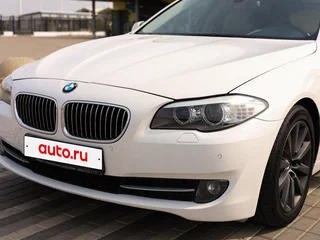 2010 BMW 5 серии 523i VI (F10/F11/F07), белый, 1730000 рублей, вид 3