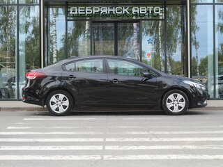 2018 Kia Cerato III Рестайлинг (Classic), чёрный, 1495000 рублей, вид 3