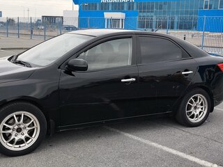 2011 Kia Cerato 6-speed II, чёрный, 600000 рублей, вид 4