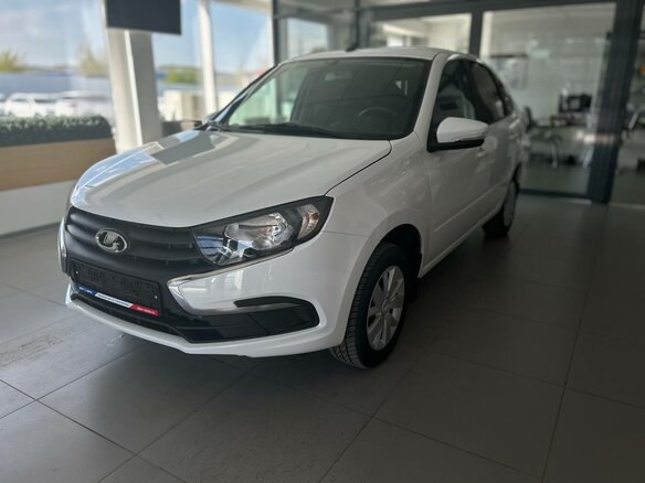 2026 Lada (ВАЗ) Granta I Рестайлинг, белый, 1131000 рублей - вид 10