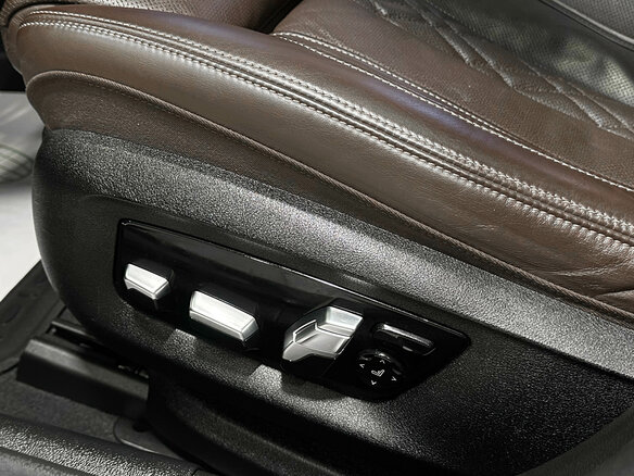 2020 BMW 5 серии 530e VII (G30/G31/G38) Рестайлинг, серый, 4690000 рублей - вид 18