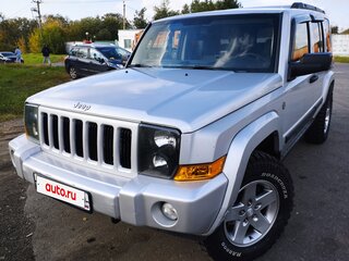 2005 Jeep Commander, серебристый, 1700000 рублей, вид 2
