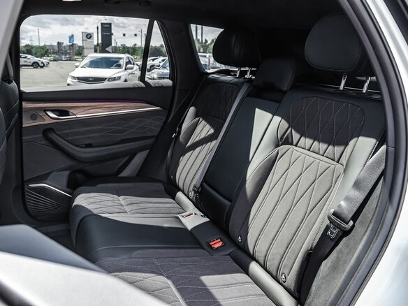 2026 Geely Monjaro I Рестайлинг, белый - вид 12