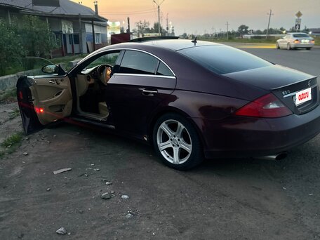 2007 Mercedes-Benz CLS 350 I (C219), пурпурный, 1050000 рублей, вид 3