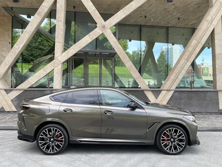 2019 BMW X6 40i III (G06), зелёный, 6690000 рублей, вид 4